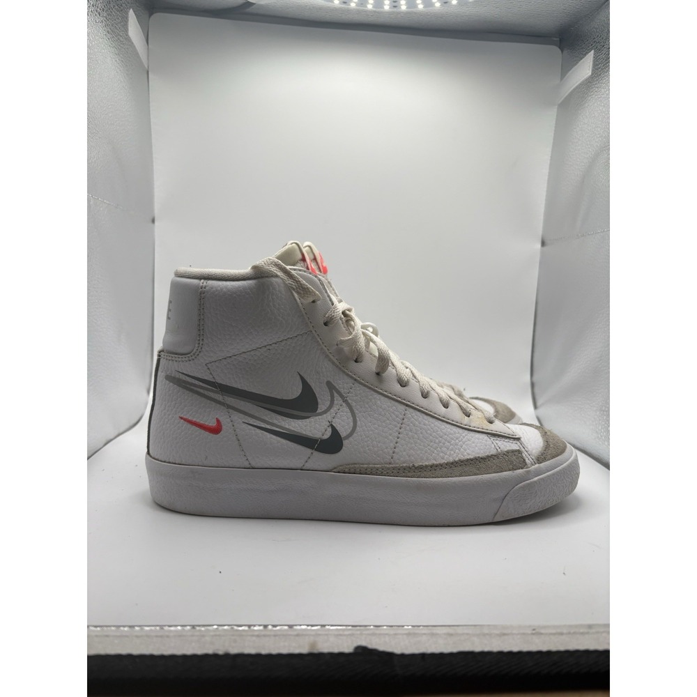 Nike High Top Blazer Sneakers Mid '77 DO6487-100 Size 7Y Womens 8.5